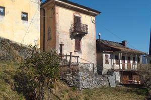 Casa d'epoca con giardino