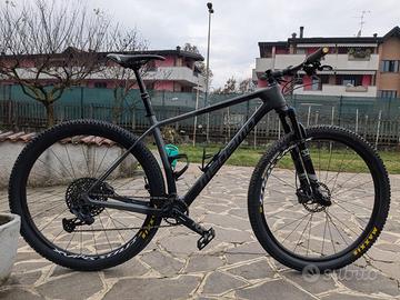 Mtb megamo factory 29 L