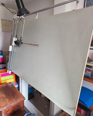 Tavolo da disegno professionale regolabile 
