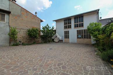 PORZIONE DI BIFAMILIARE A GHEDI