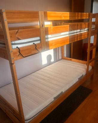 Letto a castello compreso di materassi