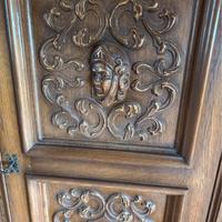 credenza stile rinascimentale spagnolo