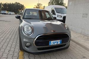 Mini Cooper 1.5 100 kw 136cv 5 porte
