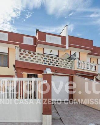 Villa di 301 m² con più di 5 locali e box auto a C