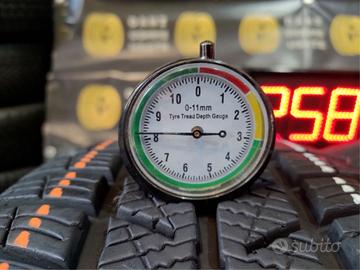 COME NUOVE 4 GOMME INVERNALI 235 60 18 BARUM