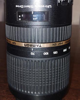 obiettivo Tamron 70-300 attacco canon ef