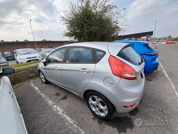 FORD Fiesta 6ª serie - 2012