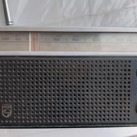 radio  vintage portatile  a batteria 