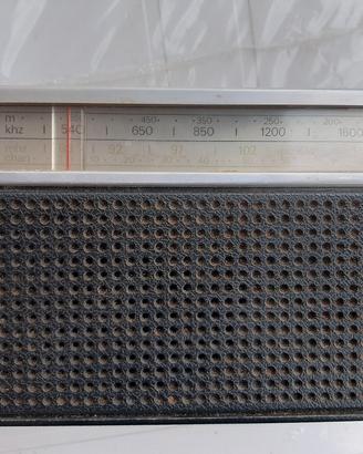 radio  vintage portatile  a batteria 
