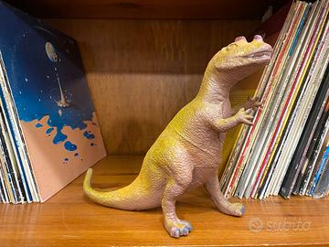 action figure Dinosauro carnotauro in plastica