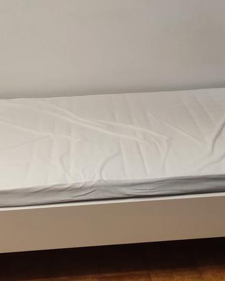 Letto bianco 2 metri