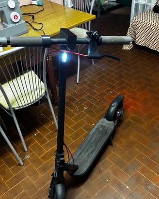 Monopattino Xiaomi 4 lite