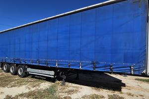 Schmitz Cargobull centinato 3 assi 13,86 MT