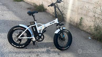 bicicletta Icone elettrica fat bike 