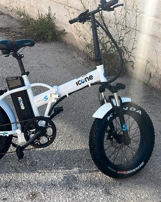 bicicletta Icone elettrica fat bike 