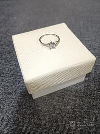 Anello da donna in argento