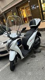 Honda sh 125 sport  2025