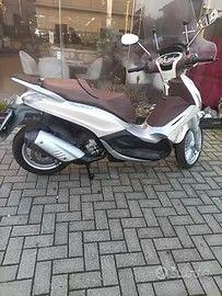 Piaggio Beverly 300