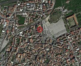 Locale commerciale al piano terra