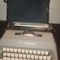 Macchina da scrivere Olivetti vintage 