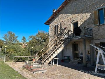 casa semindipendente  , terreno a Ponre di Ferro