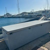 Panca con serbatoio e autoclave