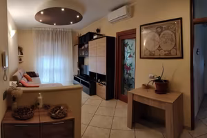 Appartamento di 95 m² con 3 locali e box auto a Co