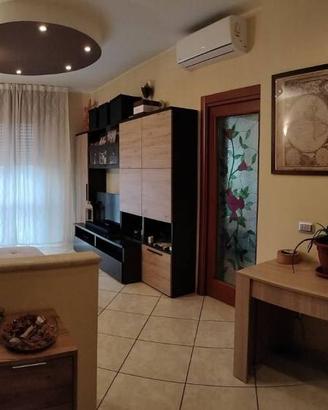 Appartamento di 95 m² con 3 locali e box auto a Co