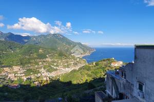 4 LOCALI A RAVELLO