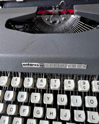 Macchina da scrivere vintage