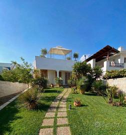 Villetta Indipendente con Giardino - 1k dal mare