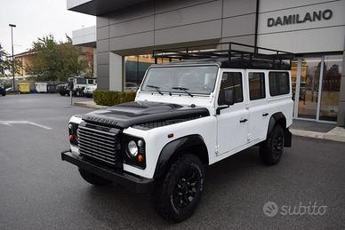 Land Rover Defender 110 2.2 TD4 Station Wagon...