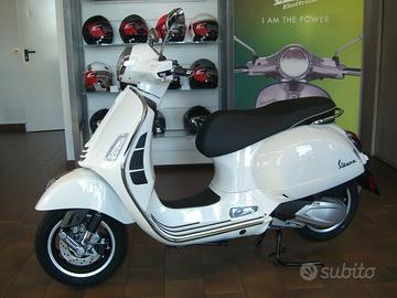 Vespa 310 GTS Super E5+ bauletto post incluso