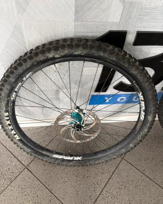 Industry nine hydra/ZIPP 3zero moto