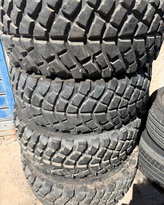 Pneumatici 255/55R18 ramponati