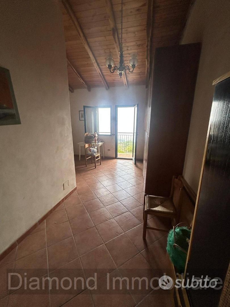 Casa singola con terreno a Sant'Alfio - Vista 2