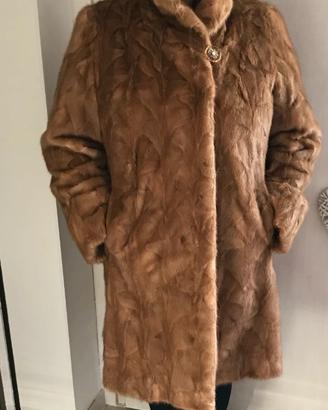 Pelliccia di visone color miele _ Milano