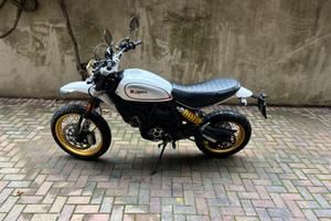 Ducati Scrambler deset Sled