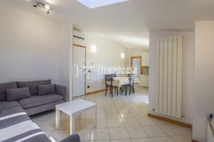 TRILOCARE MANSARDATO PARI AL NUOVO CON TERRAZZO