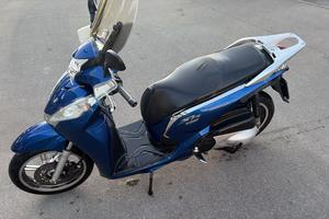 HONDA SH300