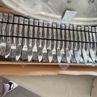 Posate per cucina e vassoi