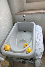 Chicco Cuddle & Bubble, vaschetta e fasciatoio 