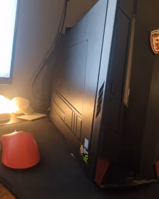 MSI Nightblade Mi3 - PC ultra compatto - Win 10 