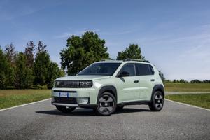 FIAT Grande Panda 1.2 100 CV S&S Icon