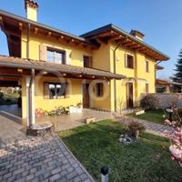Bifamiliare / stabile intero - Campoformido