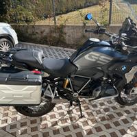 BMW R1250GS Triple Black – 2022 – 30.000 km