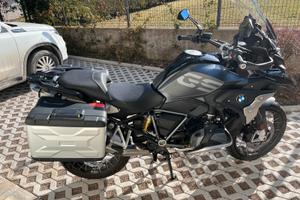 BMW R1250GS Triple Black – 2022 – 30.000 km