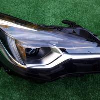 OPEL ASTRA 5 V K FULL LED Faro Destro