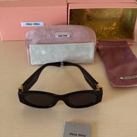 Occhiali da sole miu miu