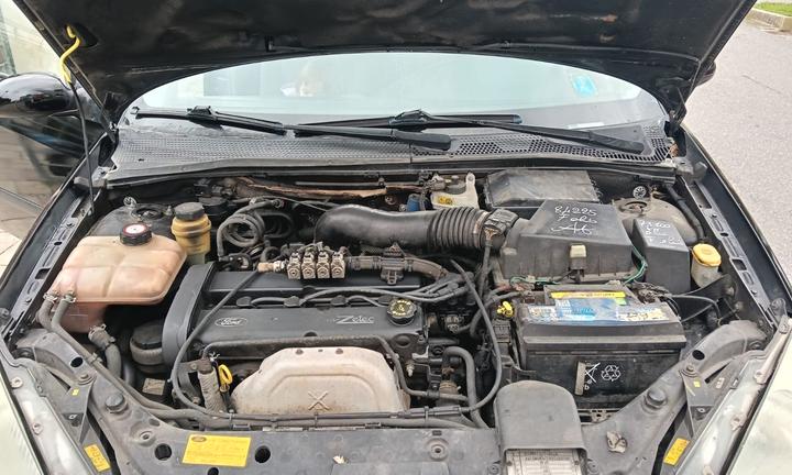 Ford focus 2000